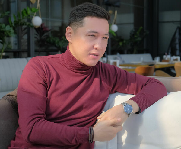 Шарип Серик, актёр: Моё сердце всегда принадлежало маме