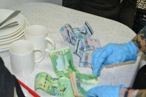 Приходя на свидание, снимайте обувь