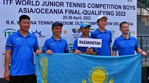 Наступление по всем кортам