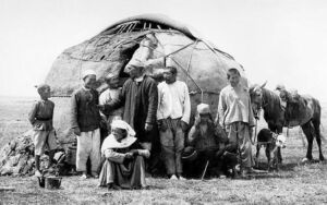 Красный  караван-вожатый