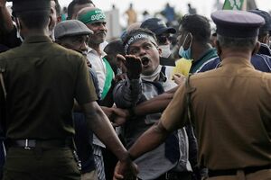 Голод, кровь и... бензин