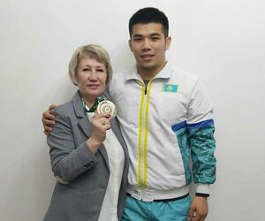 Не слышащий оваций