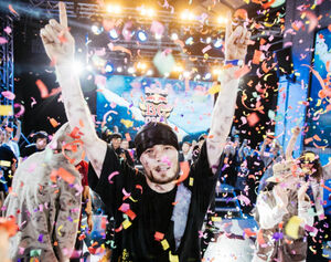 Падали, но поднимались