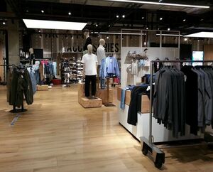 Граждане покупают всё реже и меньше