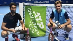 Кому титул, а кому финал