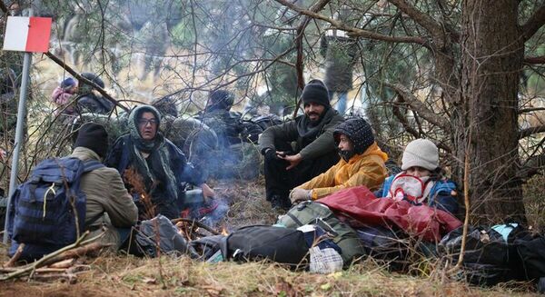 Они не беженцы?