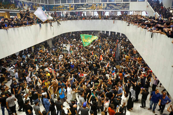 Никак не поделят