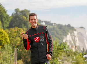 Настоящий Железный Человек ищет испытателей