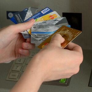 Карточные домики