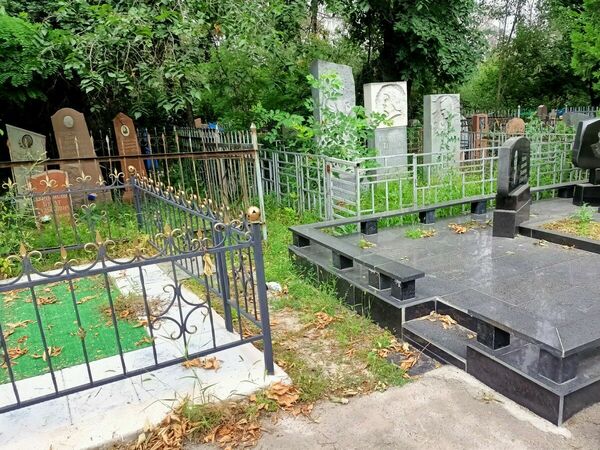 Могилы есть, закона нет