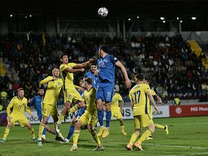 Булат ЕСМАГАМБЕТОВ: Нас спустили  с небес на землю