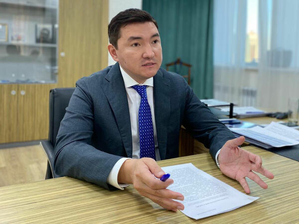 А им всё денег не хватает!