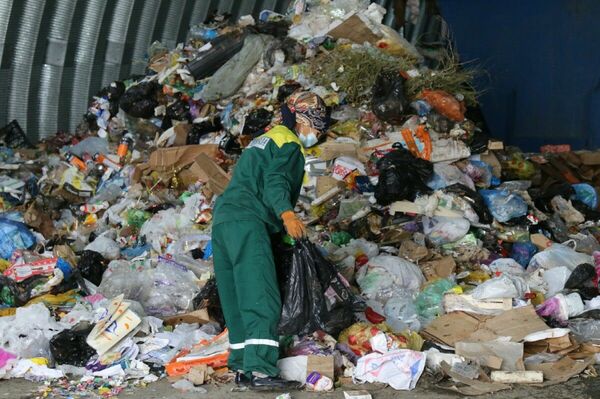 Не закопаться бы в мусоре...