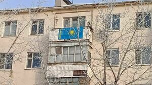 Казахстанцам никто не запретит вывешивать флаг в общественных местах