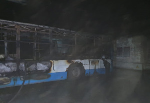 Рейсовый автобус сгорел в Павлодаре