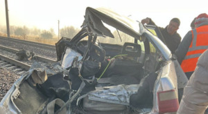 Шесть человек погибли в результате столкновения с поездом в Жамбылской области