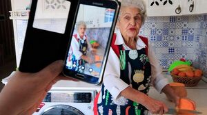 Свои не потянули