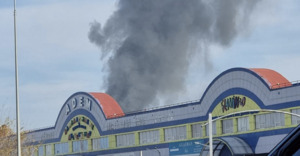 Пожар в районе барахолки тушат по повышенному рангу в Алматы