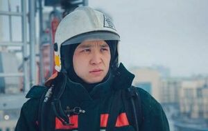 Столичный пожарный, спасший трех человек, получил 80% ожогов тела