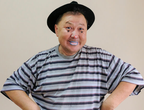 Смех ему к лицу