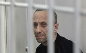 Как пожизненный маньяк родину собрался защищать...