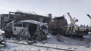 Автовоз и поезд столкнулись в Актюбинской области