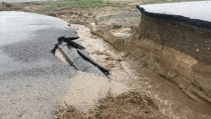 Между двумя селами в Жамбылской области размыта объездная дорога