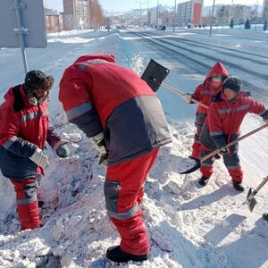 Снега -  по колено!