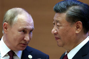 Си прибудет  в понедельник