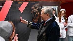 Токаев принял участие в благотворительной акции «Жүрек жылуы»