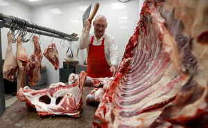 За себя  и за того парня на “лексусе”