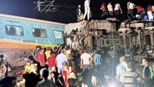 Токаев выразил соболезнования премьер-министру Индии в связи с крупной жд-катастрофой