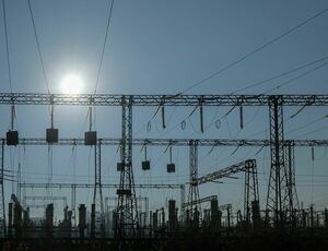 Президент поручил снизить ключевые показатели энергопотребления минимум на 15%