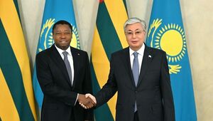 Токаев провел переговоры с президентом Того в узком составе