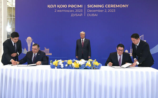 Президент Казахстана принял участие в церемонии подписания ряда соглашений
