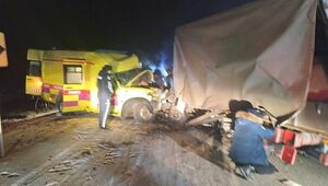 Четверо попали в больницу Астаны в результате ДТП с участием скорой на загородной трассе