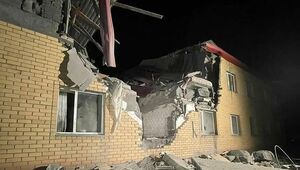 Два человека погибли в результате взрыва газа в жилой двухэтажке в Карагандинской области