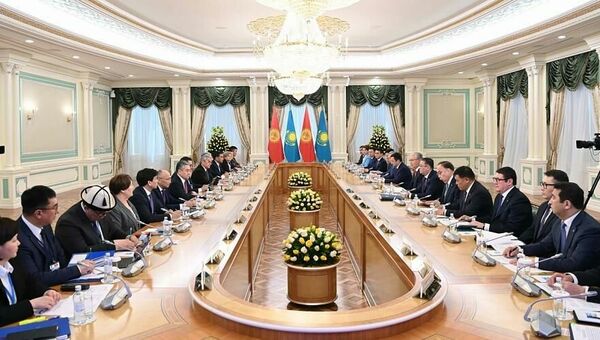 Токаев и Жапаров приняли участие в заседании Высшего межгоссовета Казахстана и Кыргызстана