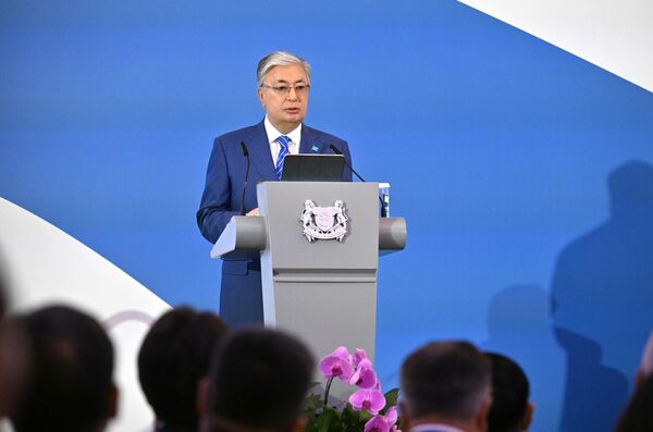 Глава государства выступил в Сингапуре с лекцией на тему безопасности