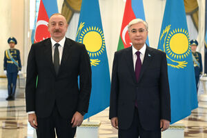 Касым-Жомарт Токаев провел встречу с Президентом Азербайджана Ильхамом Алиевым