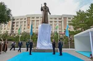 Касым-Жомарт Токаев и Шавкат Мирзиёев торжественно открыли памятник Алишеру Навои в Астане