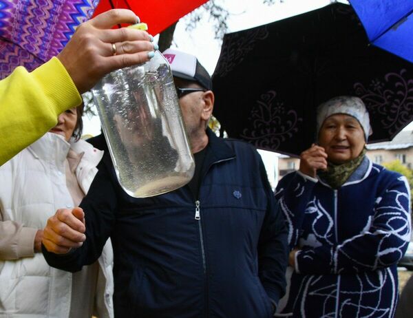 Обещанием жажду не утолишь