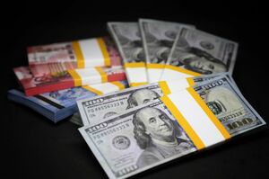 Обмен европейской и продажа российской валют выросла в обменниках Казахстана в октябре