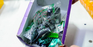 За продажу насвая и снюса оштрафовали владельцев двух магазинов в Астане