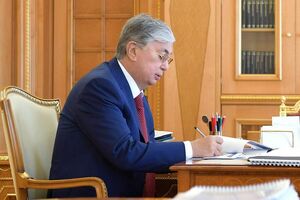 Президент направил телеграмму известному писателю Толену Абдику