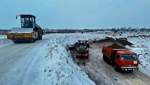 Дамбы и валы активно строят и укрепляют на случай прихода «большой воды» в Казахстане
