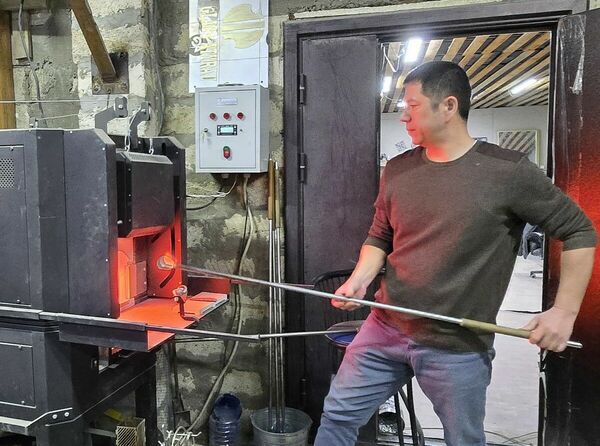 Как пожарный стеклодувом стал