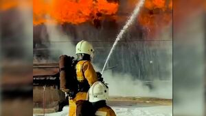 Крупное загорание склада ликвидировали в Алматы