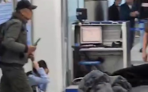 Захвативший заложницу в аэропорту Алматы ранее был осужден за нападение в автобусе