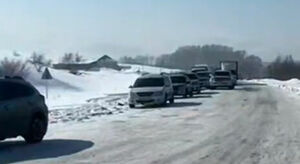 Десятки авто застряли из-за непогоды на трассе в ВКО